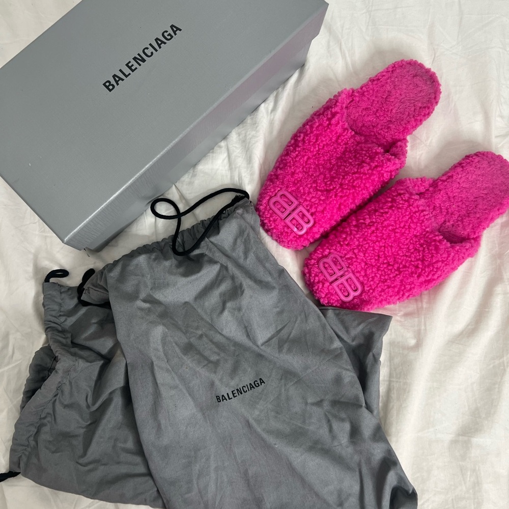 Balenciaga Cosy BB Mules in Pink